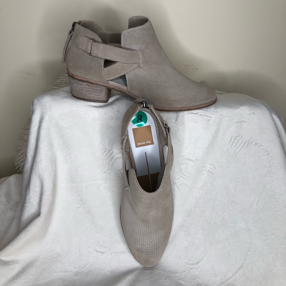 Dolce Vita Taupe Booties - Picture 5 of 6